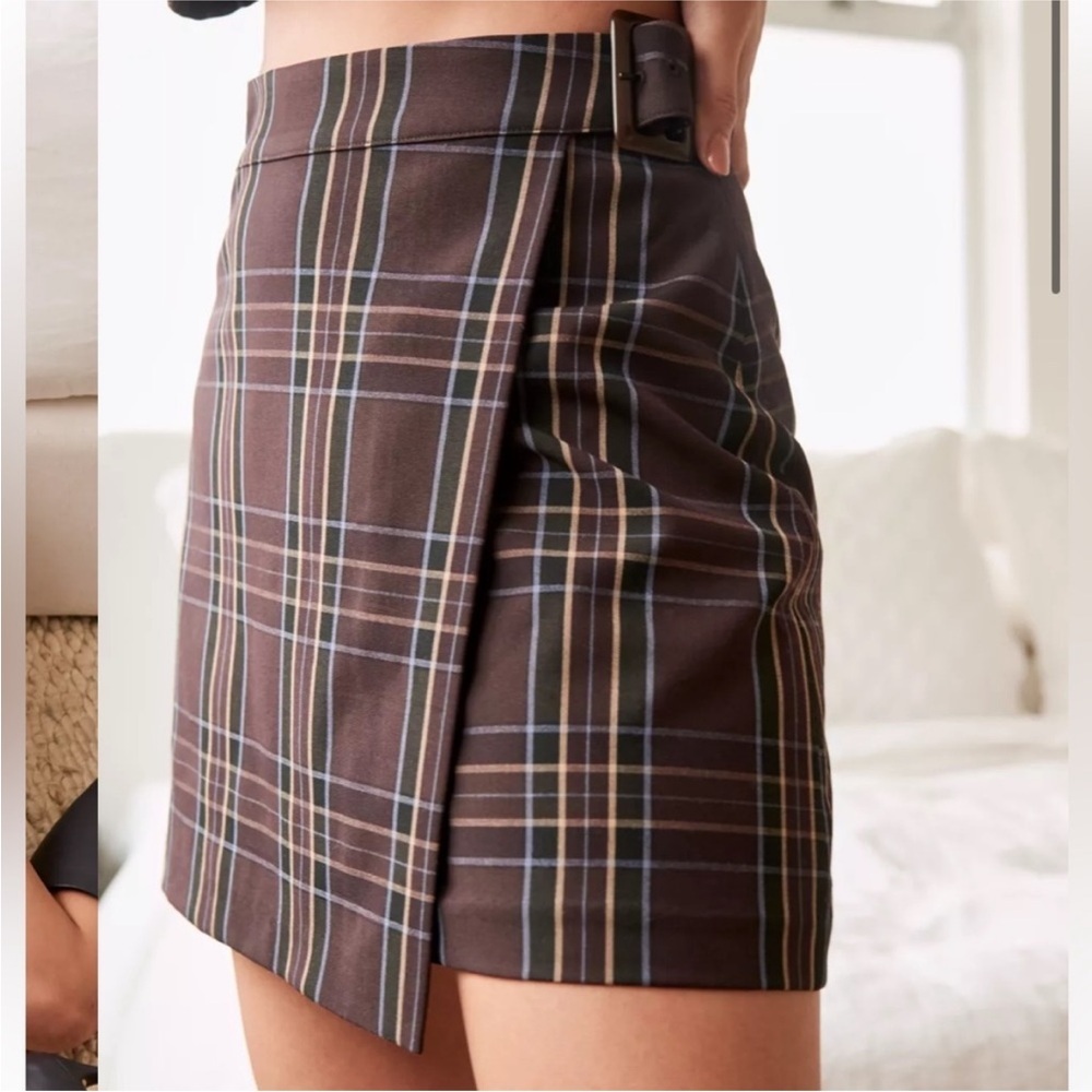 Aritizia Sunday Best Plaid Pilot Skirt Size 4